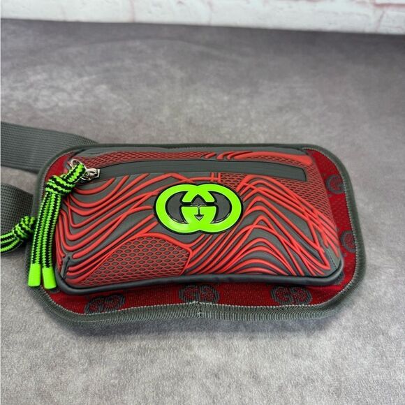 Gucci NEW Graphic Red Gray Men's Bag - Picture 7 of 14